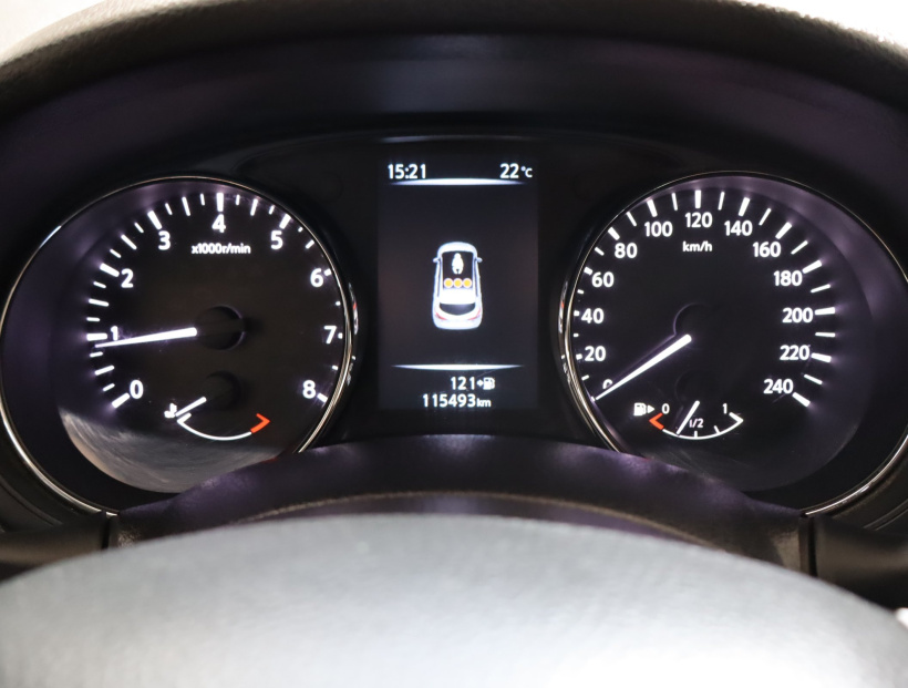 Nissan Pulsar, 2016