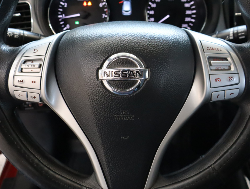 Nissan Pulsar, 2016