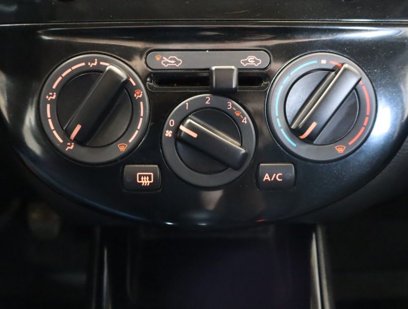 Nissan Pulsar, 2016