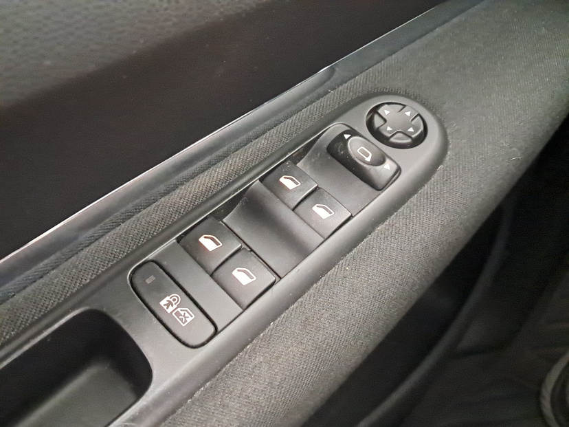 Peugeot 5008, 2014