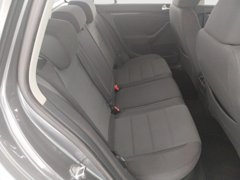 Volkswagen Golf, 2010