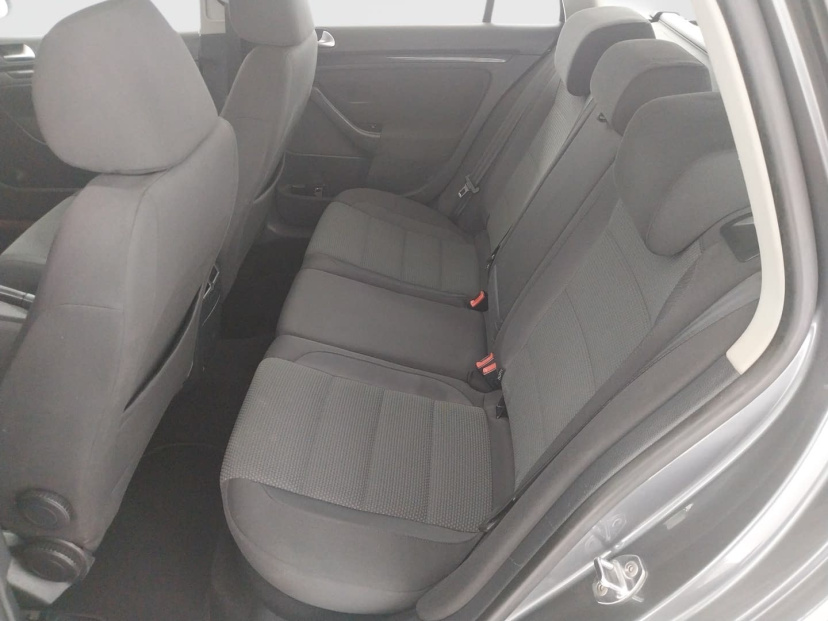 Volkswagen Golf, 2010