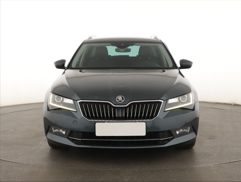 Škoda Superb, 2017
