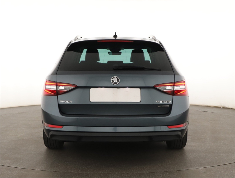 Škoda Superb, 2017