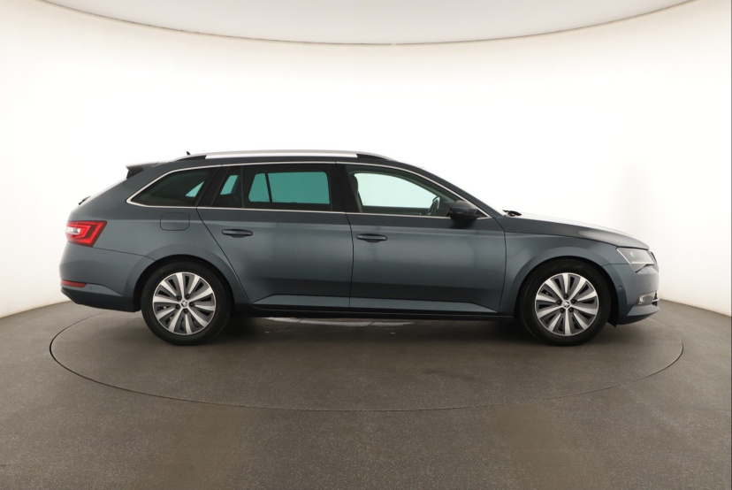 Škoda Superb, 2017
