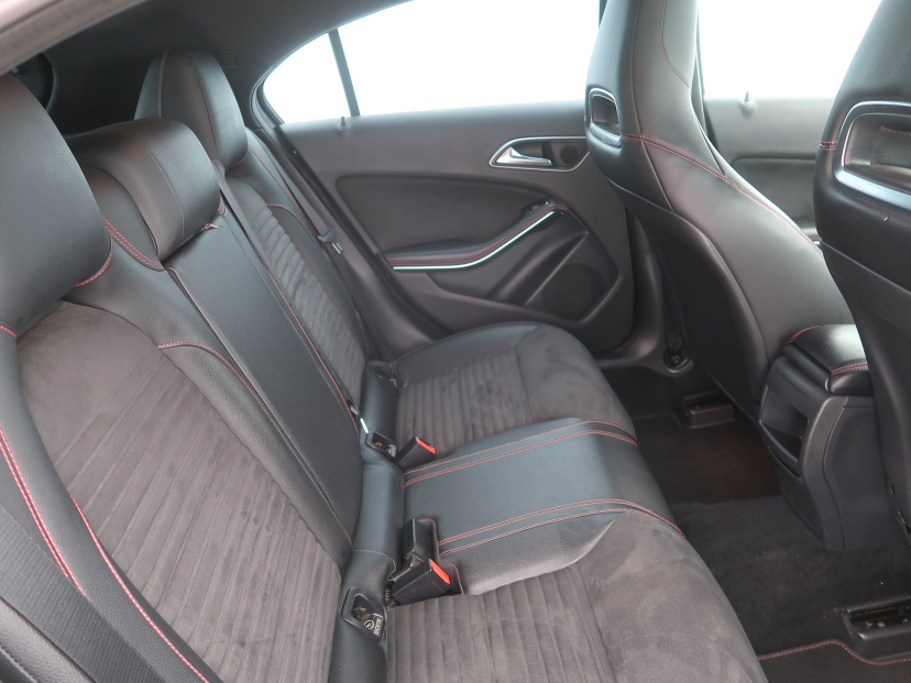 Mercedes-Benz A, 2013