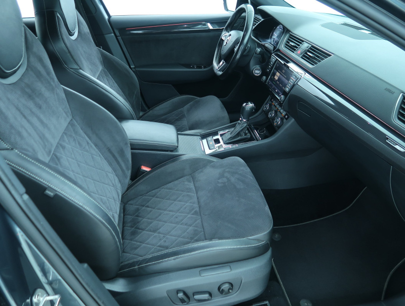 Škoda Superb, 2017