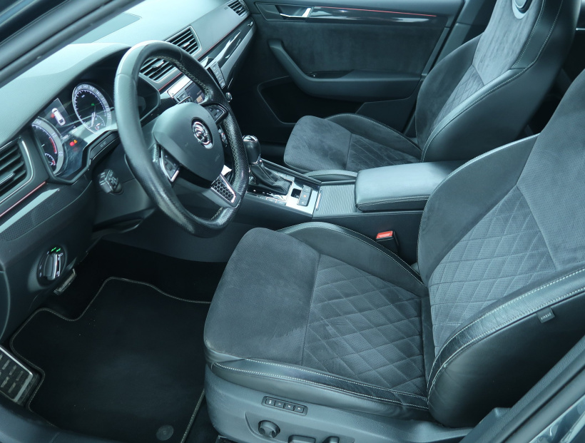 Škoda Superb, 2017