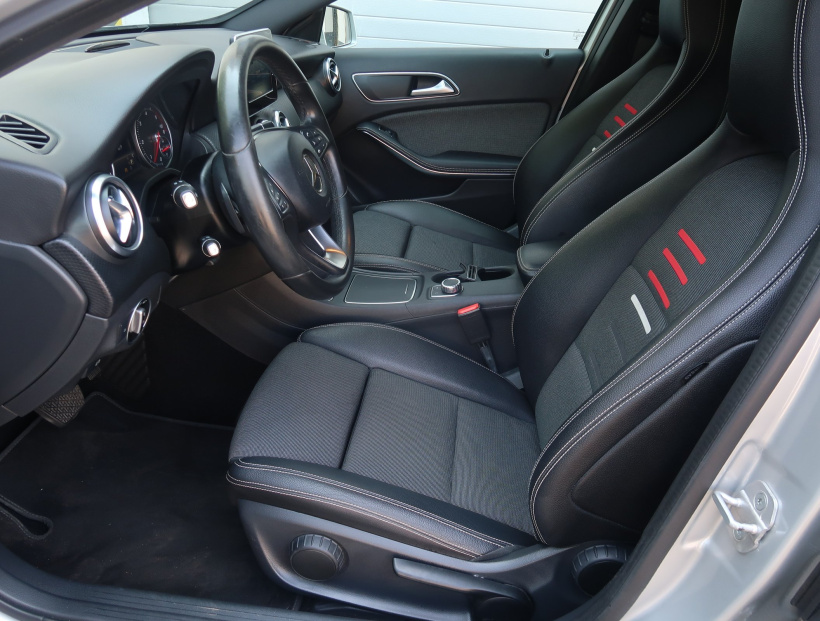 Mercedes-Benz A, 2017