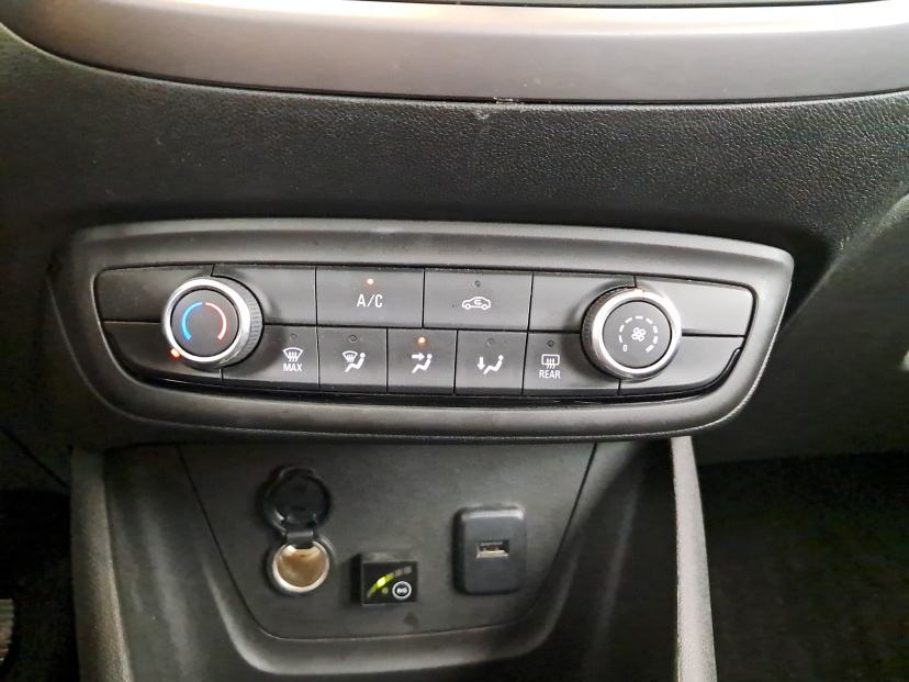 Opel Crossland, 2021