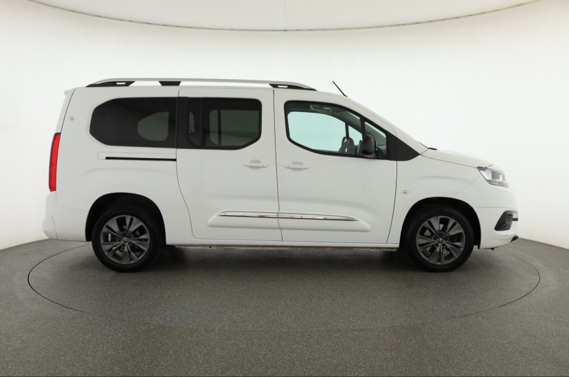 Toyota ProAce City Verso, 2022