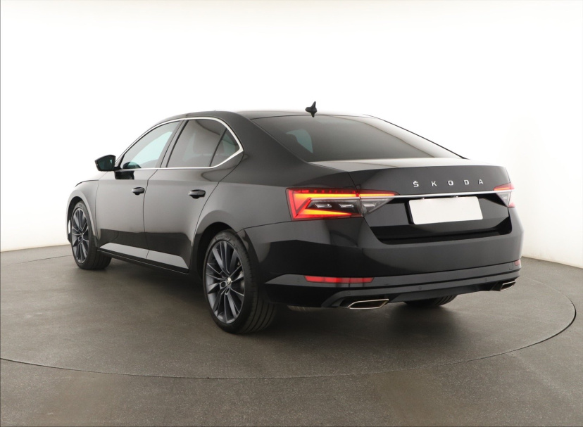 Škoda Superb, 2021