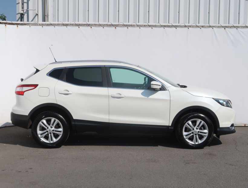 Nissan Qashqai, 2015