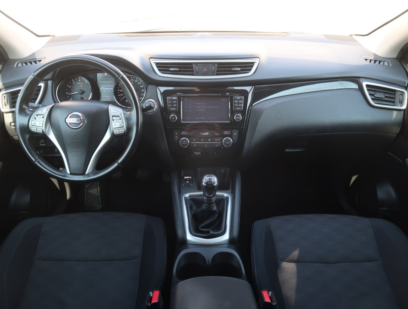 Nissan Qashqai, 2015