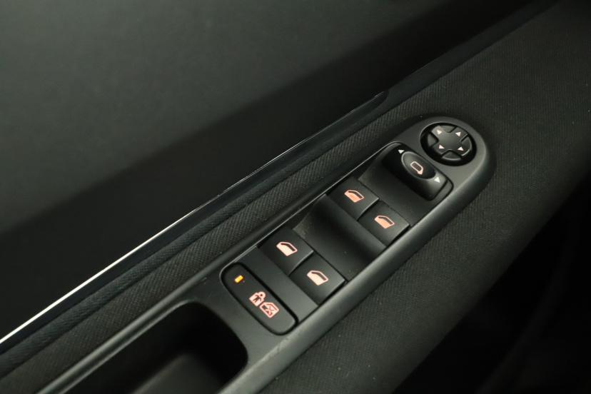 Peugeot 3008, 2012