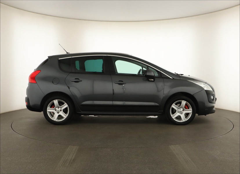 Peugeot 3008, 2012