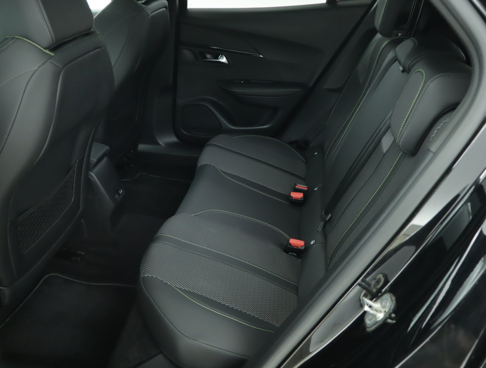 Peugeot e-2008 - 2023