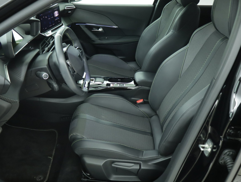 Peugeot e-2008, 2023