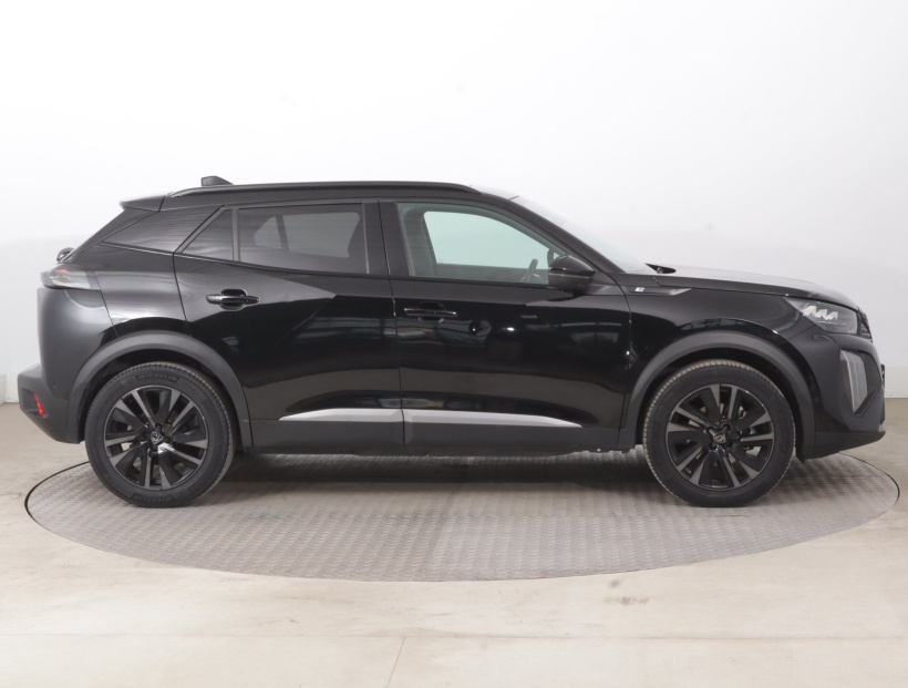 Peugeot e-2008, 2023