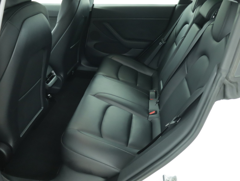 Tesla Model 3, 2021