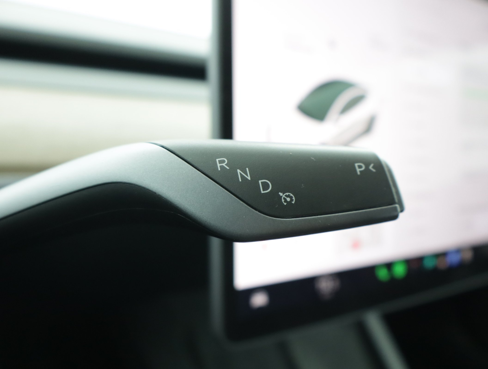 Tesla Model 3 Long Range AWD – fotografie 19