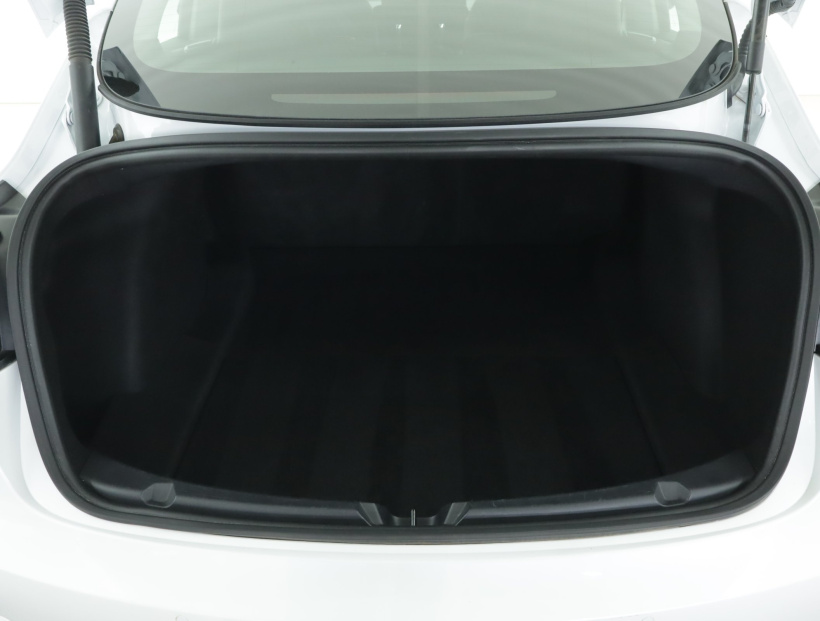 Tesla Model 3, 2021