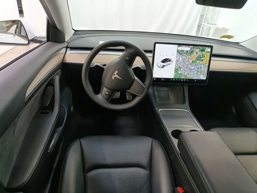 Tesla Model 3, 2021