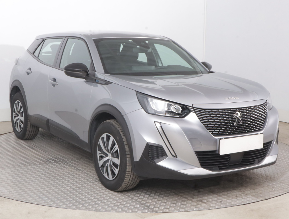 Peugeot e-2008
