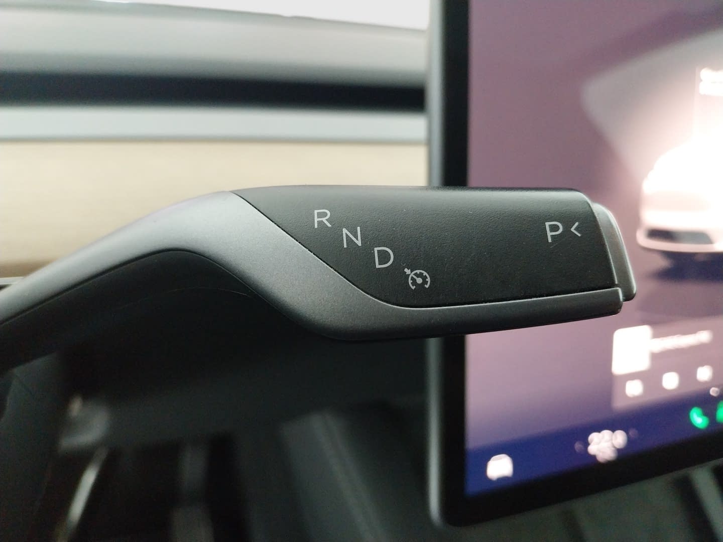 Tesla Model Y - 2023