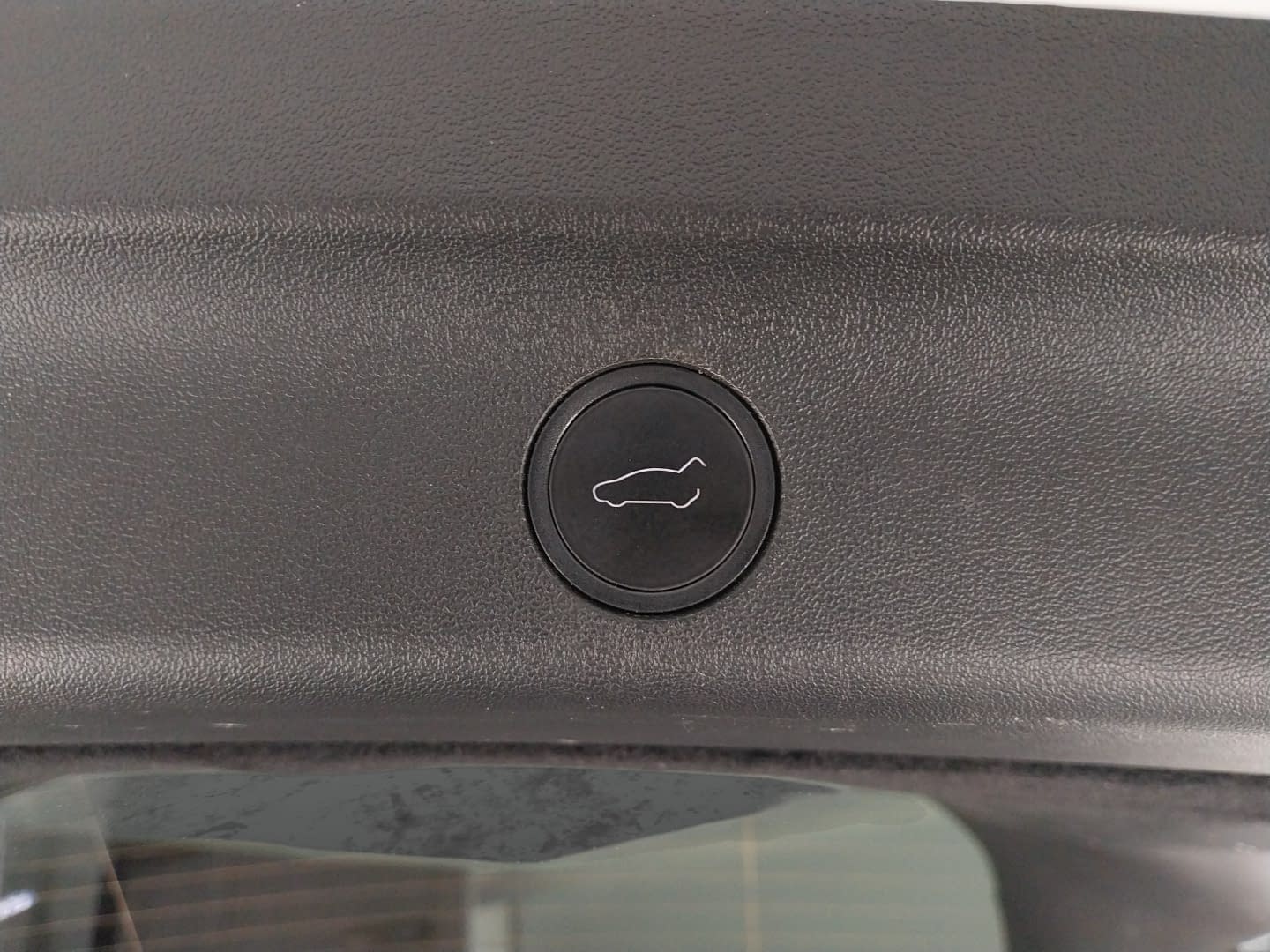 Tesla Model Y - 2023