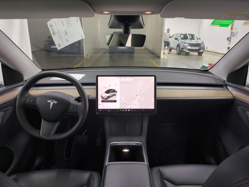 Tesla Model Y, 2023