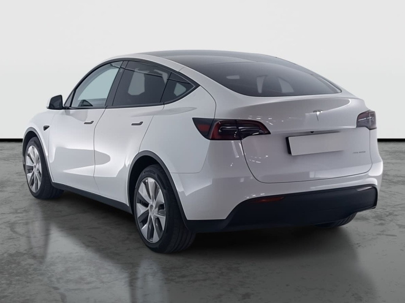 Tesla Model Y, 2023