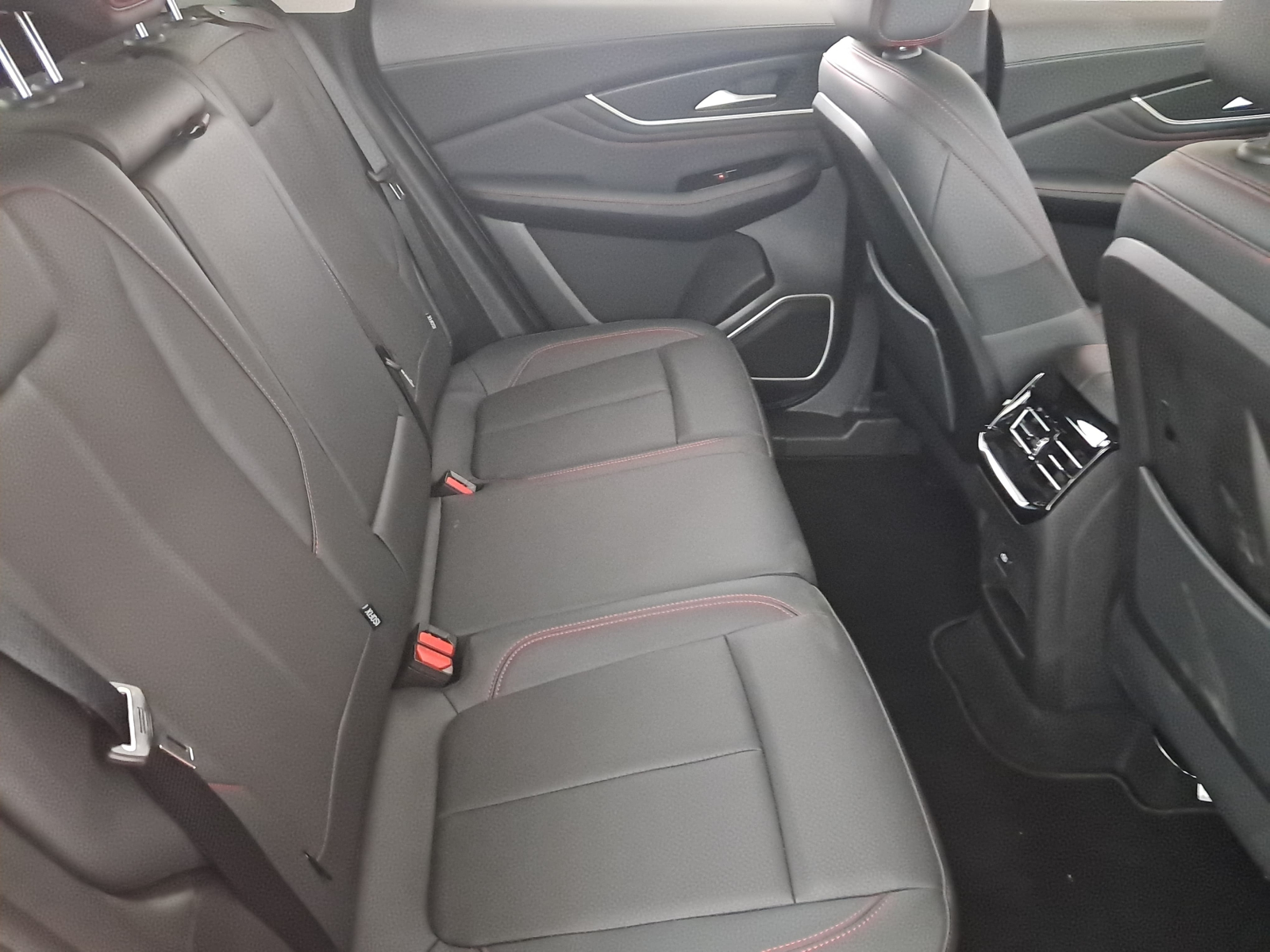 Dongfeng Forthing T5 EVO - 2025