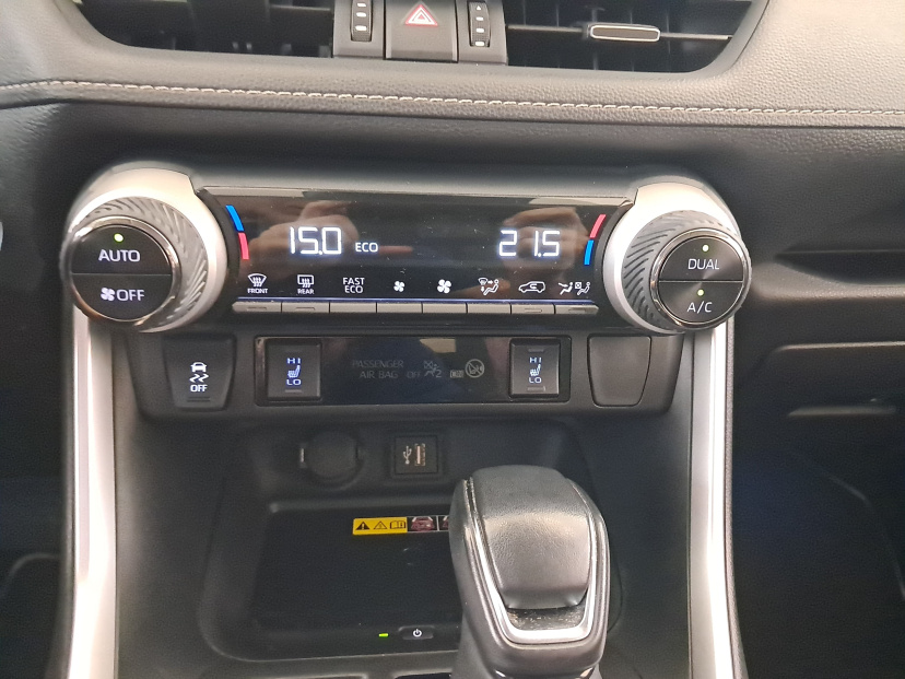Toyota RAV 4, 2023