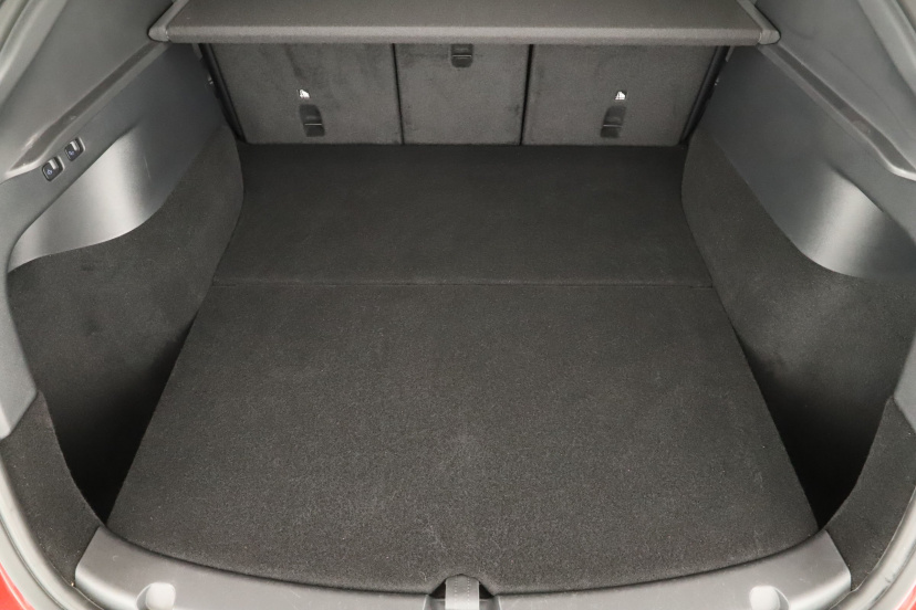 Tesla Model Y, 2022