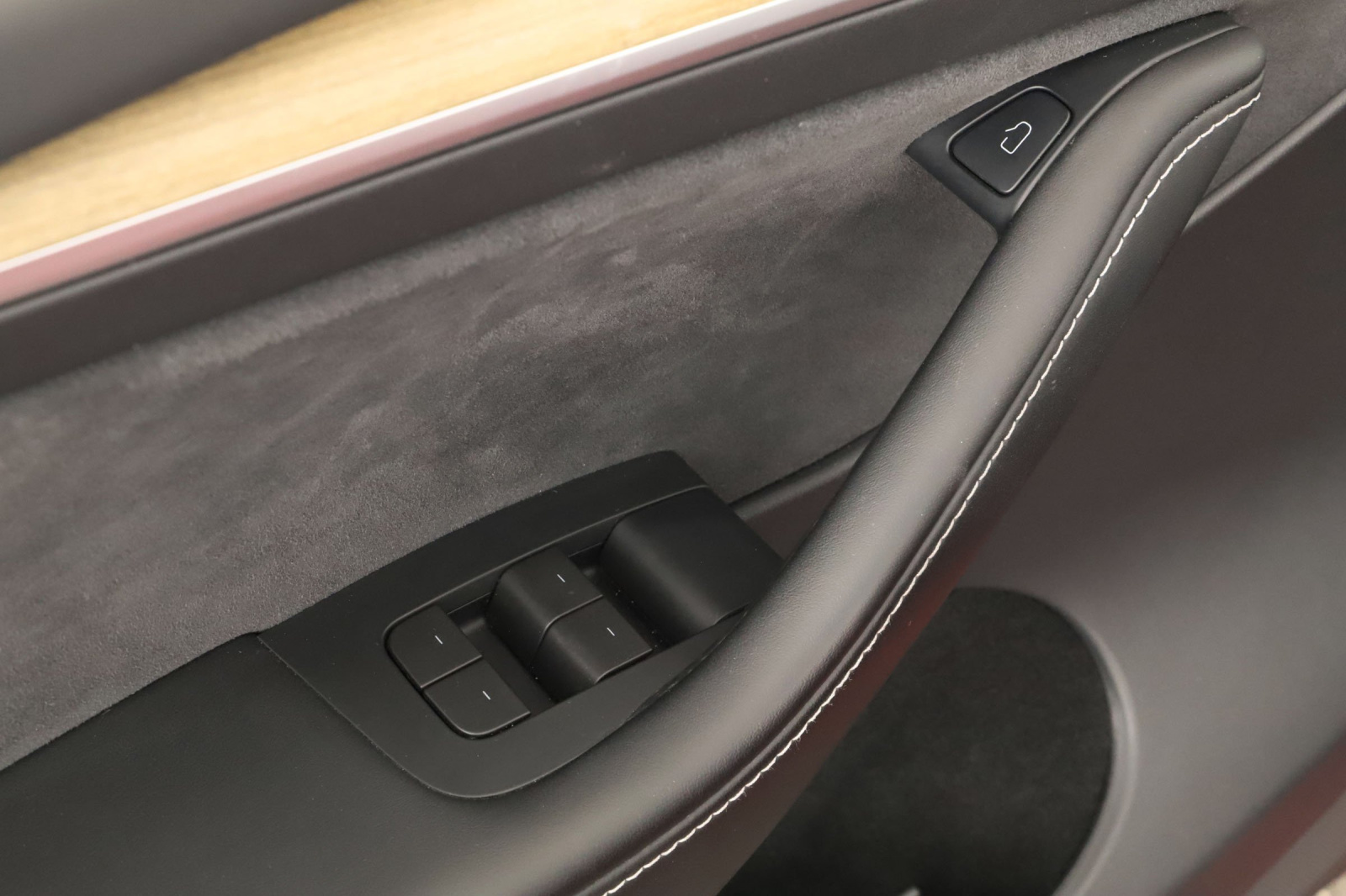 Tesla Model Y Standard Range – fotografie 29