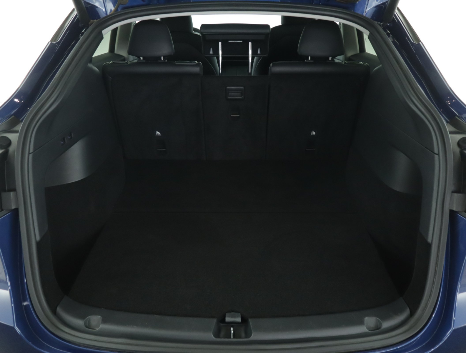 Tesla Model Y Long Range AWD – fotografie 20