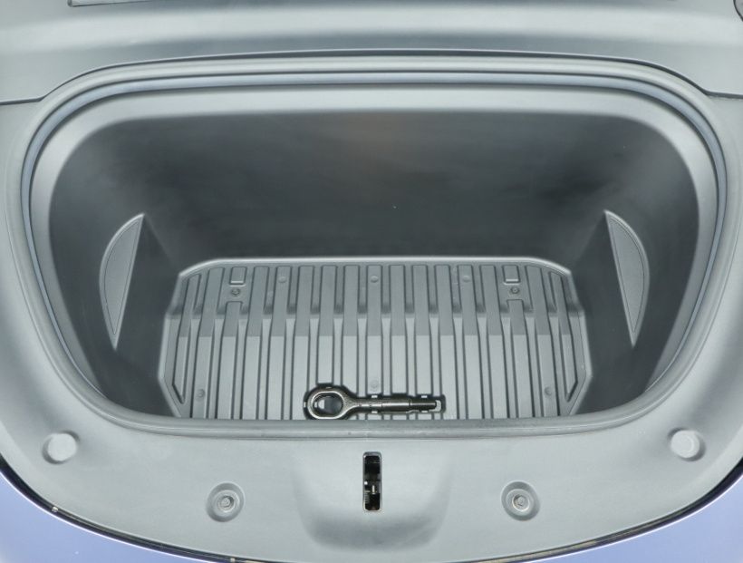 Tesla Model Y, 2022