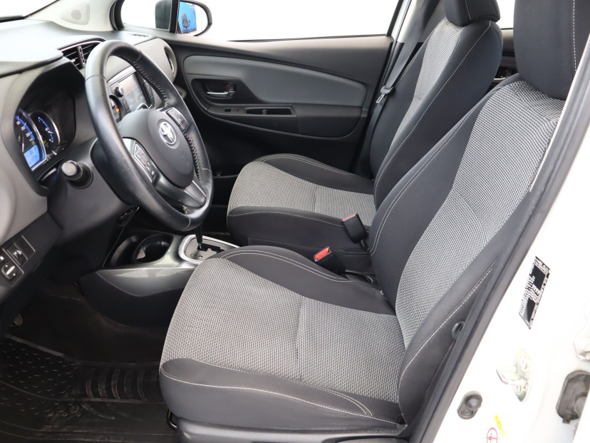 Toyota Yaris, 2015