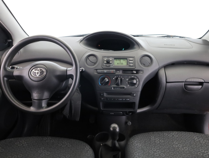 Toyota Yaris, 2003