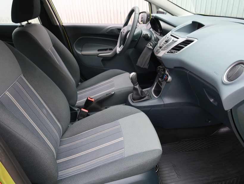 Ford Fiesta, 2010
