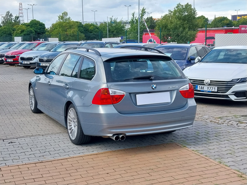 BMW 3, 2005