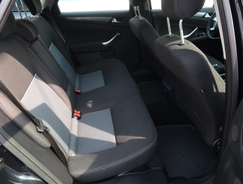 Ford Mondeo, 2012