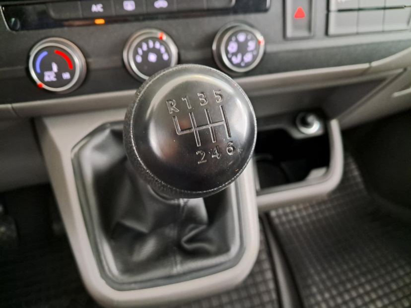 Volkswagen Transporter, 2024
