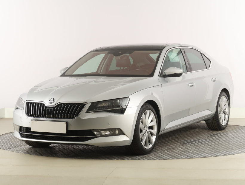 Škoda Superb, 2016