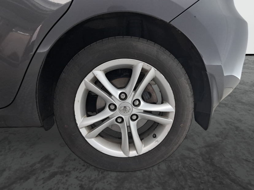 Toyota Auris, 2007
