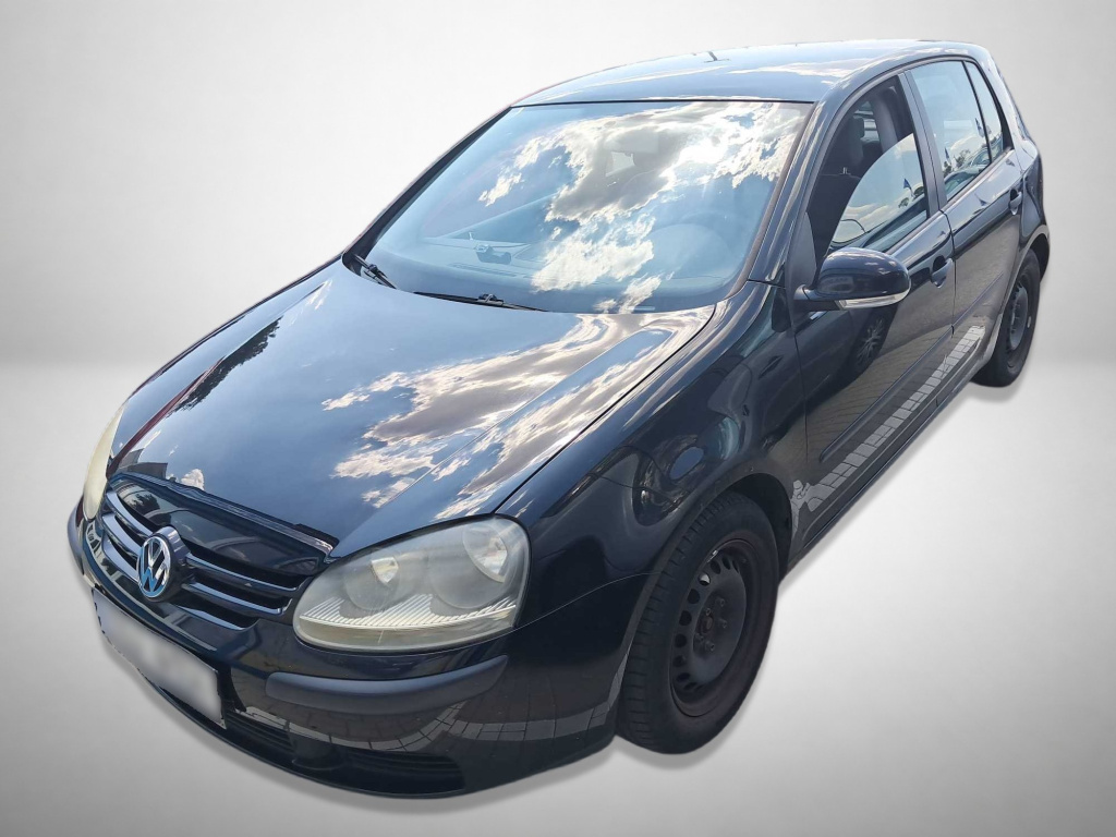 Volkswagen Golf, 2004
