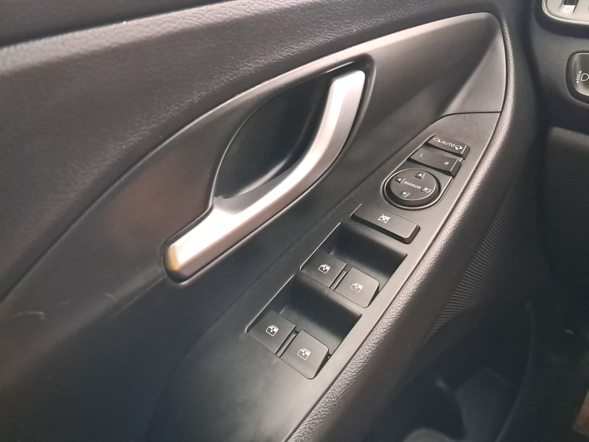 Hyundai i30, 2023
