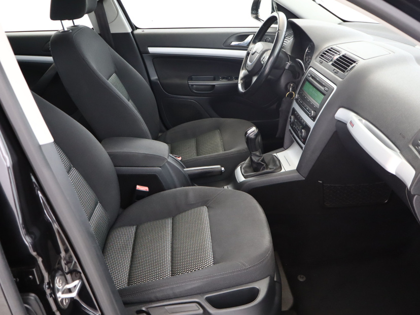 Škoda Octavia Scout, 2011