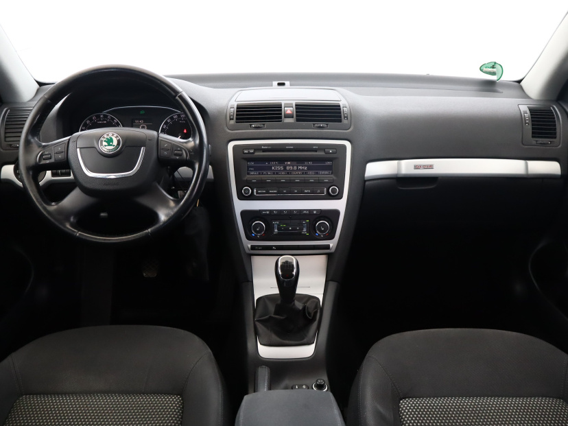 Škoda Octavia Scout, 2011